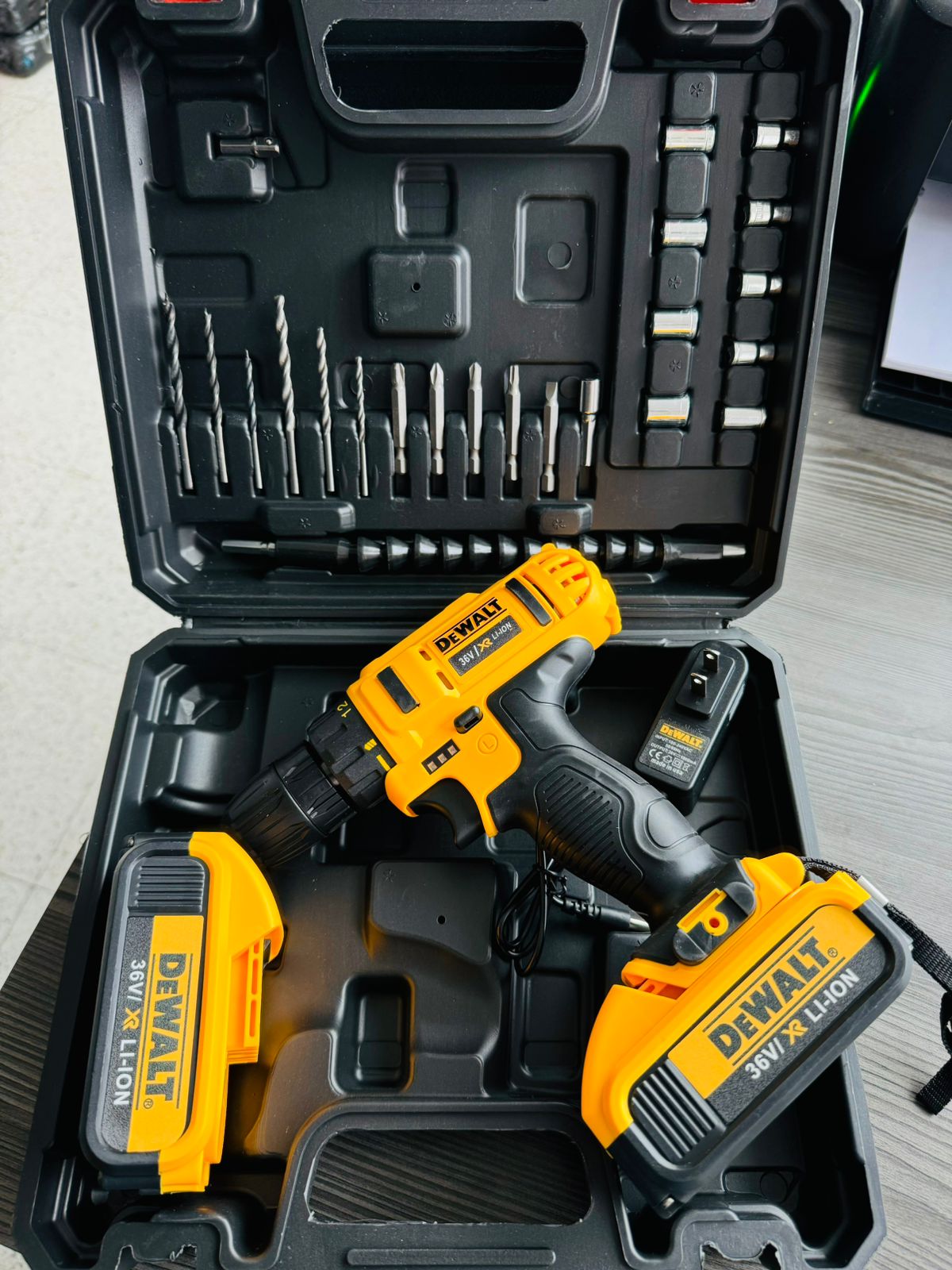 Taladro DeWalt 48V